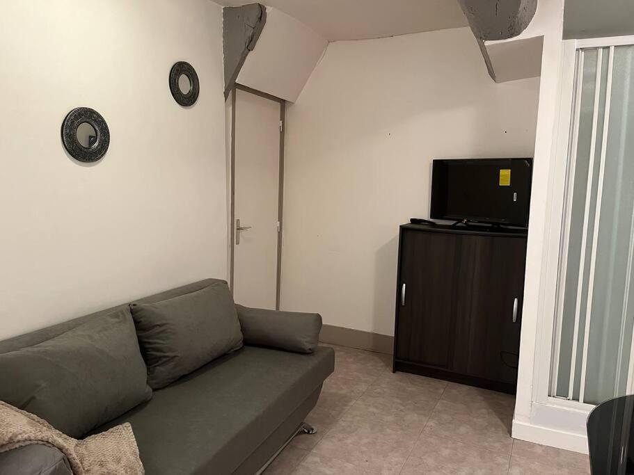 Apartment : Petit En Plein Centre